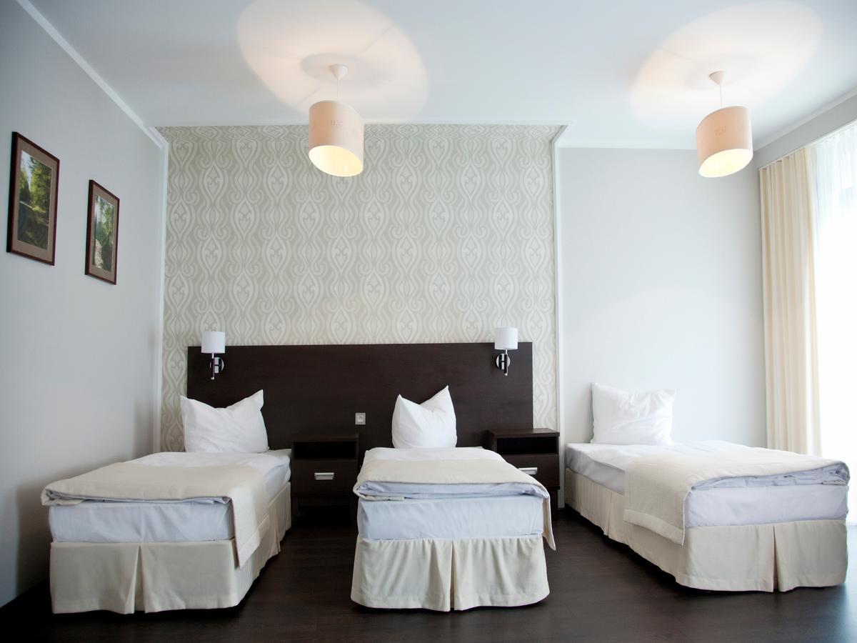 Hotel Grzegorzewski Tuszyn Zimmer foto
